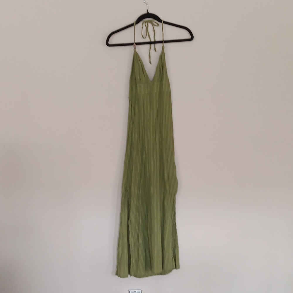 T Bags Green Crinkle Halter Maxi Dress Side Slits Gold Thread Size XS EUC